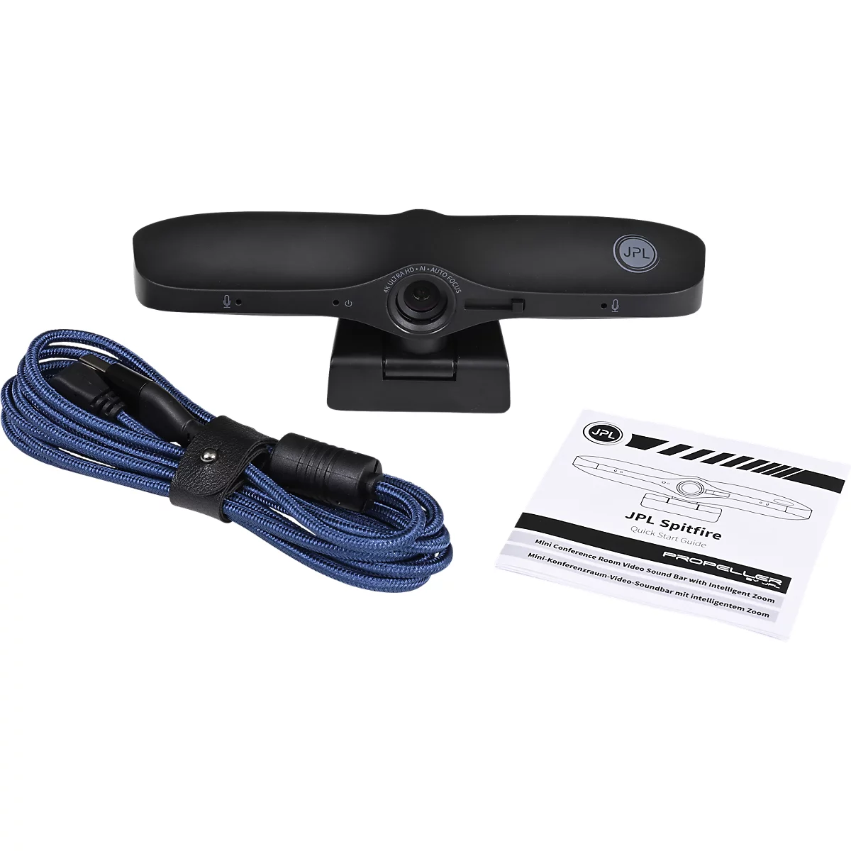 Schwarze Webcam mit Kabel und Anleitung. Das Gerät ist vor weißem Hintergrund platziert.